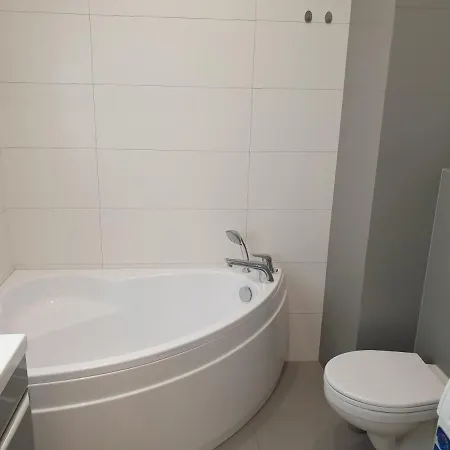 アパート Caskada Modern 3 Nowy Apartamentowiec Winda スウプスク